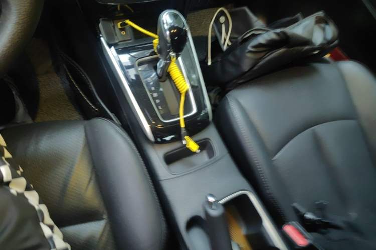 Used Nissan Sylphy 2018 1.6XV CVT Deluxe Edition Gear Lever
