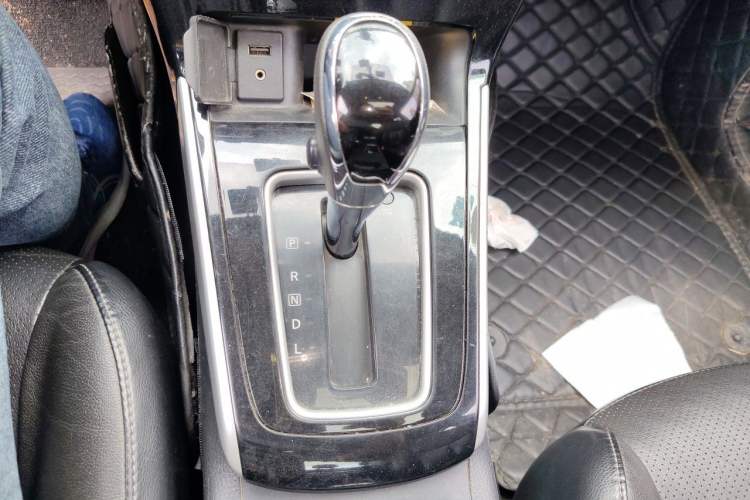 Used Nissan Sylphy 2018 1.6XV CVT Deluxe Edition Gear Lever