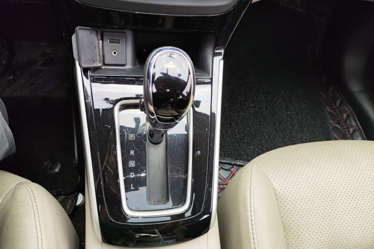 Used Nissan Sylphy 2018 1.6XV CVT Deluxe Edition Gear Lever