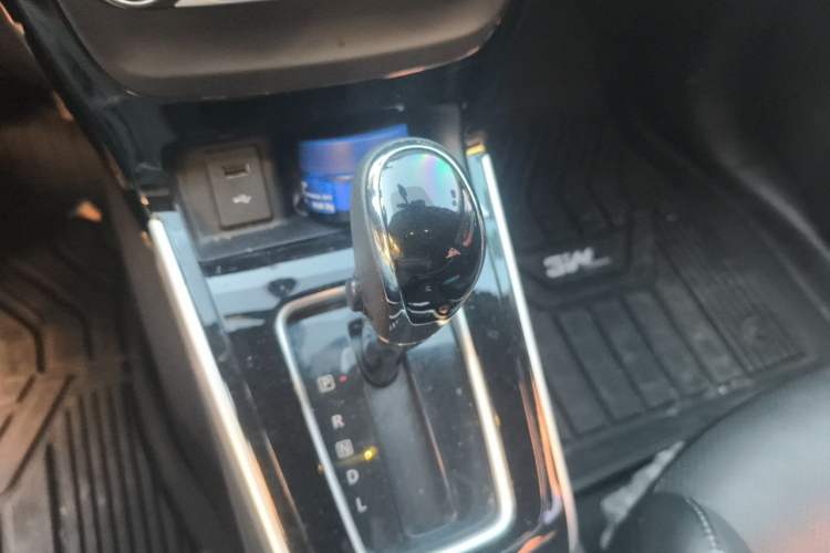 Used Nissan Sylphy 2018 1.6XV CVT Deluxe Edition Gear Lever