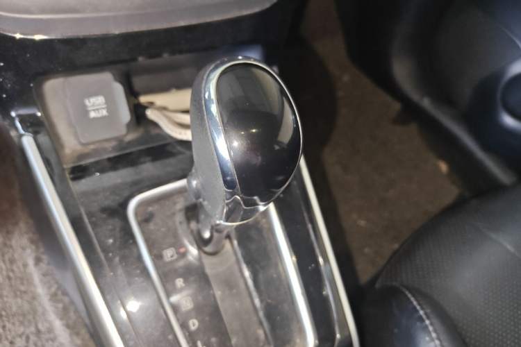 Used Nissan Sylphy 2018 1.6XV CVT Deluxe Edition Gear Lever