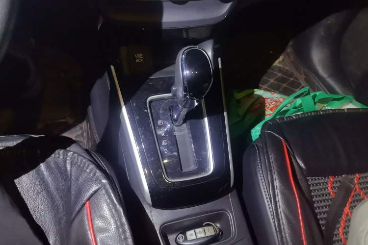 Used Nissan Sylphy 2018 1.6XV CVT Deluxe Edition Gear Lever