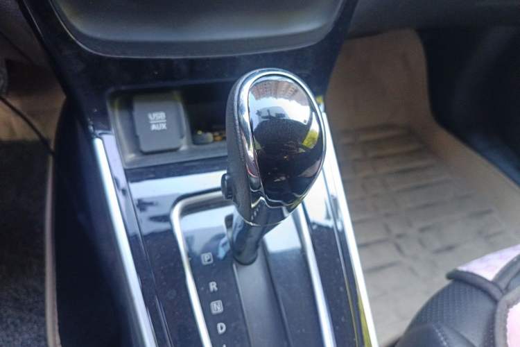 Used Nissan Sylphy 2018 1.6XV CVT Deluxe Edition Gear Lever
