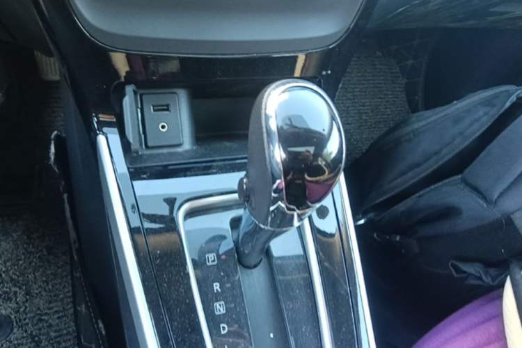 Used Nissan Sylphy 2018 1.6XV CVT Deluxe Edition Gear Lever
