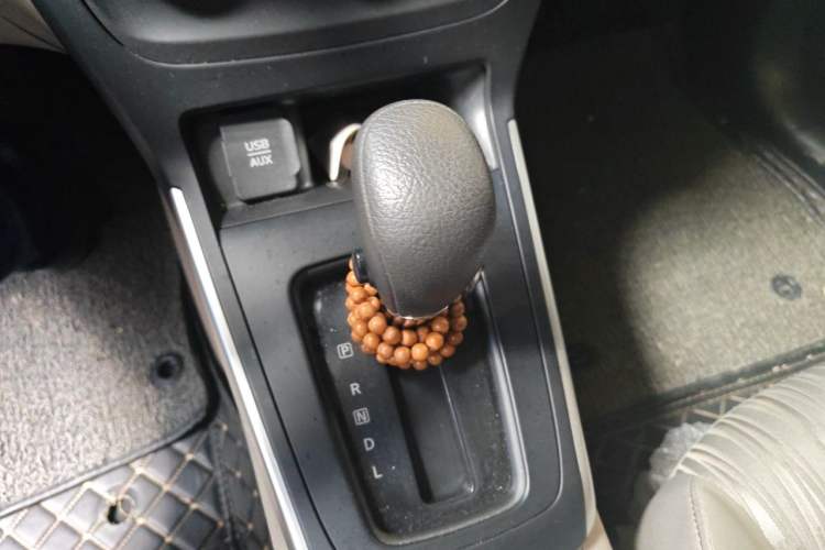 Used Nissan Sylphy 2018 1.6XE CVT Comfort Edition Gear Lever