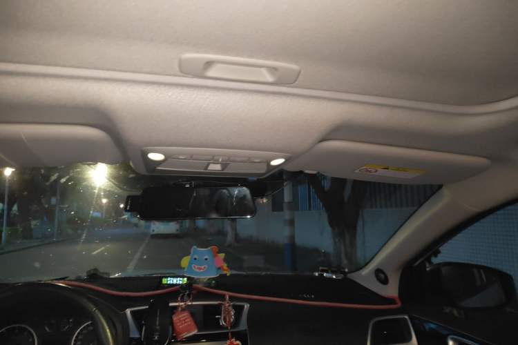 Used Nissan Sylphy 2018 1.6XV CVT Deluxe Edition Headliner