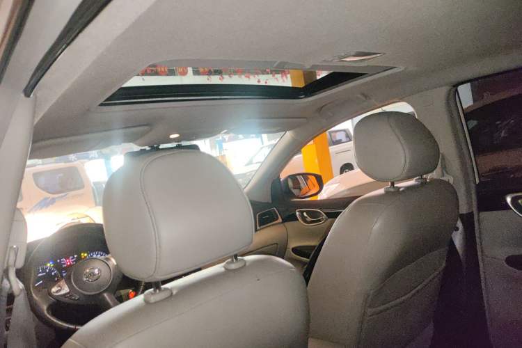 Used Nissan Sylphy 2018 1.6XV CVT Deluxe Edition Headliner