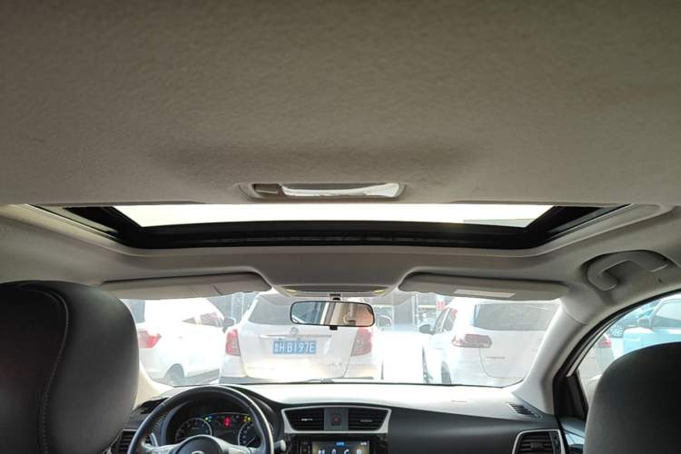 Used Nissan Sylphy 2018 1.6XV CVT Deluxe Edition Headliner