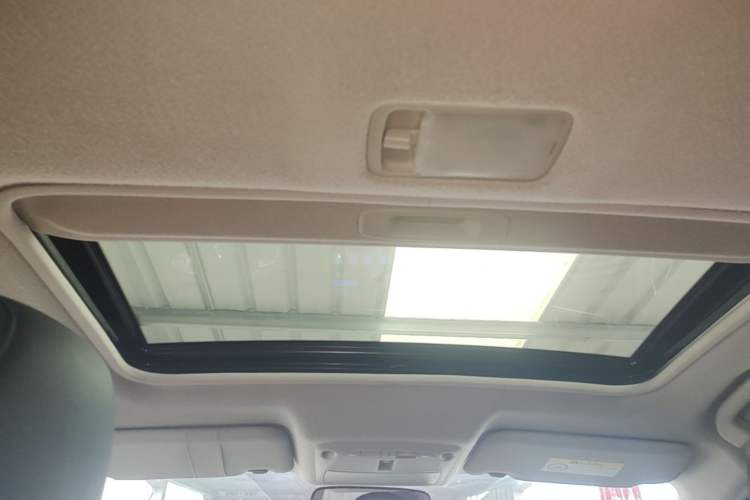 Used Nissan Sylphy 2018 1.6XV CVT Deluxe Edition Headliner