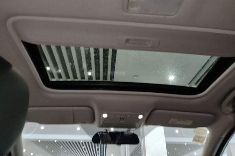Used Nissan Sylphy 2018 1.6XV CVT Deluxe Edition Headliner