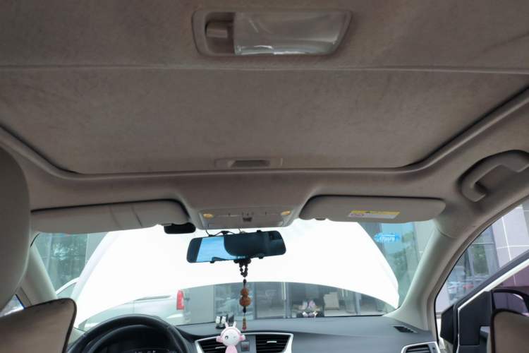 Used Nissan Sylphy 2018 1.6XV CVT Deluxe Edition Headliner