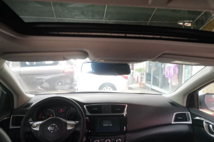 Used Nissan Sylphy 2018 1.6XV CVT Deluxe Edition Headliner