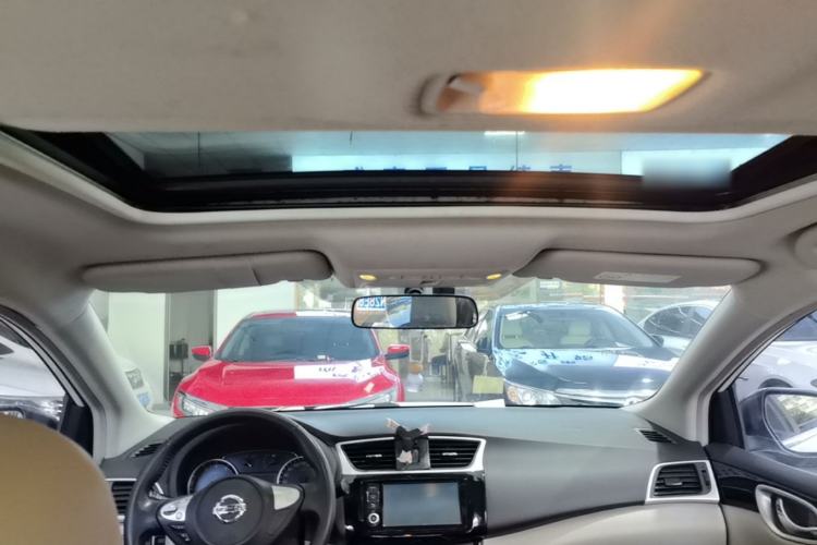 Used Nissan Sylphy 2018 1.6XV CVT Deluxe Edition Headliner