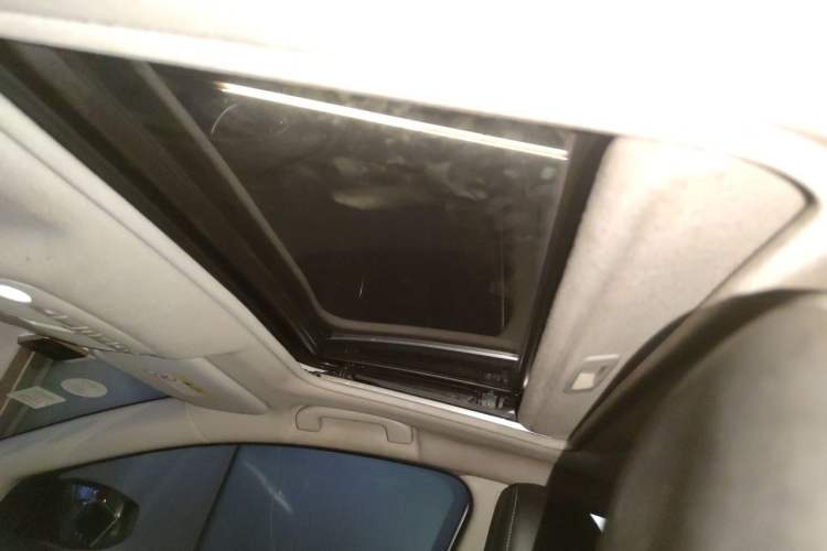 Used Nissan Sylphy 2018 1.6XV CVT Deluxe Edition Headliner
