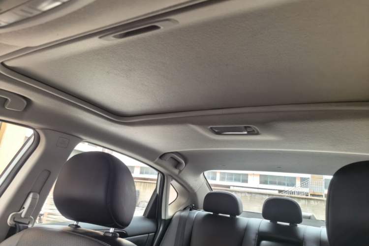 Used Nissan Sylphy 2018 1.6XV CVT Deluxe Edition Headliner