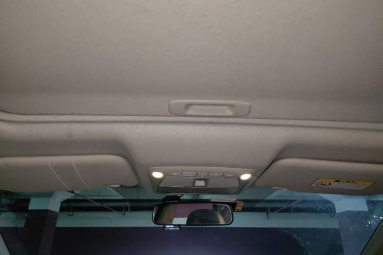 Used Nissan Sylphy 2018 1.6XV CVT Deluxe Edition Headliner