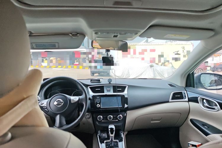 Used Nissan Sylphy 2018 1.6XV CVT Deluxe Edition Headliner
