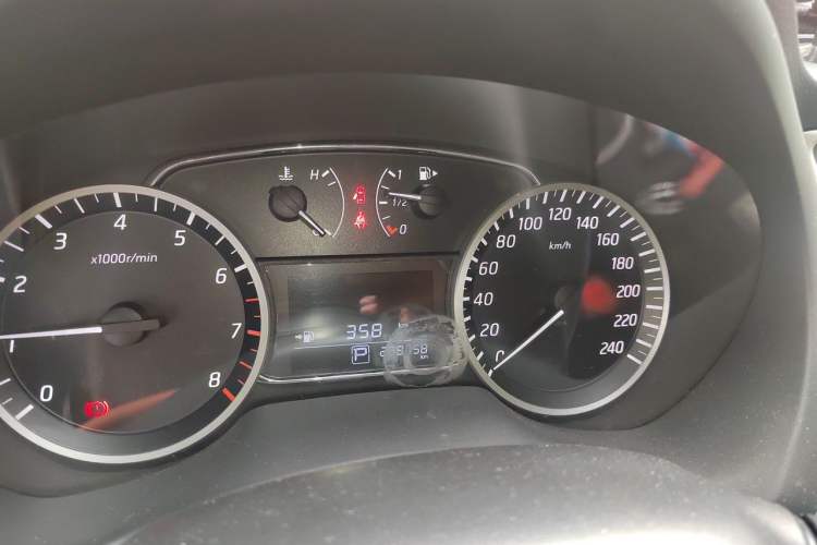 Used Nissan Sylphy 2018 1.6XV CVT Deluxe Edition Instrument Cluster