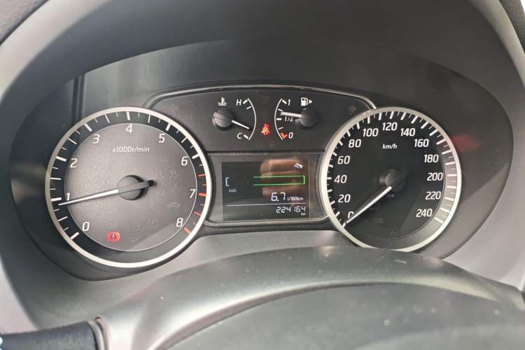 Used Nissan Sylphy 2018 1.6XL Manual Luxury Edition Instrument Cluster