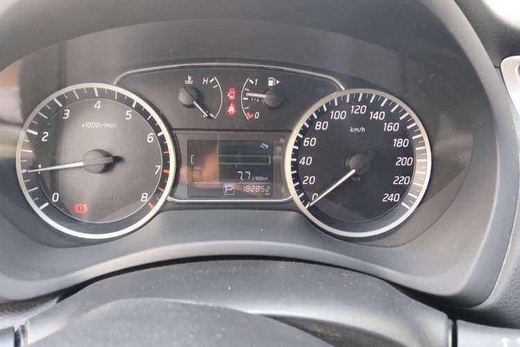 Used Nissan Sylphy 2018 1.6XE CVT Comfort Edition Instrument Cluster