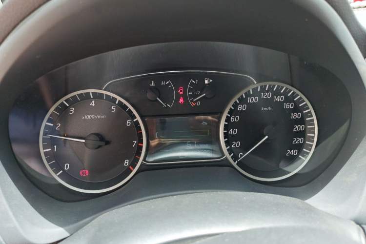 Used Nissan Sylphy 2018 1.6XV CVT Deluxe Edition Instrument Cluster