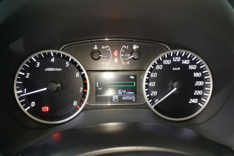 Used Nissan Sylphy 2018 1.6XV CVT Deluxe Edition Instrument Cluster