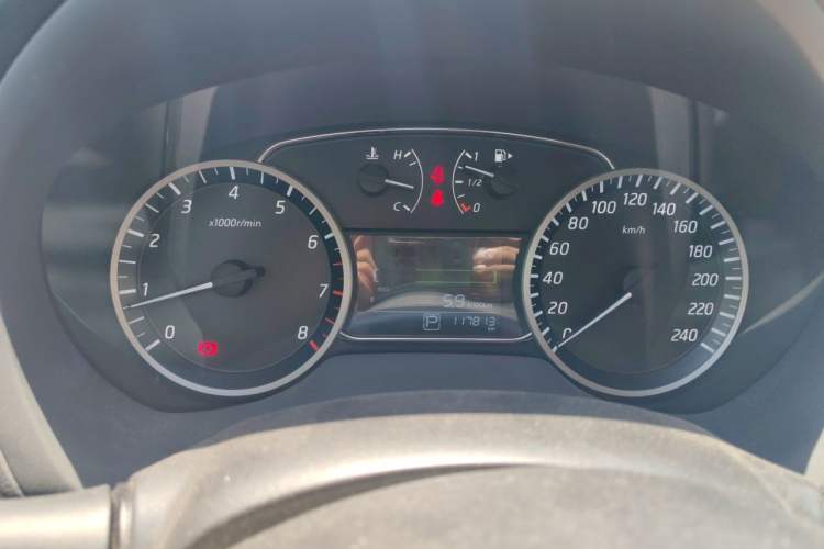 Used Nissan Sylphy 2018 1.6XV CVT Deluxe Edition Instrument Cluster
