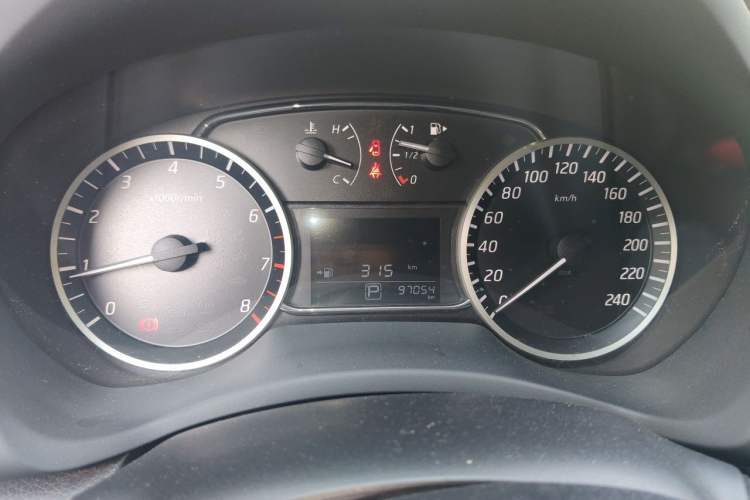 Used Nissan Sylphy 2018 1.6XV CVT Deluxe Edition Instrument Cluster