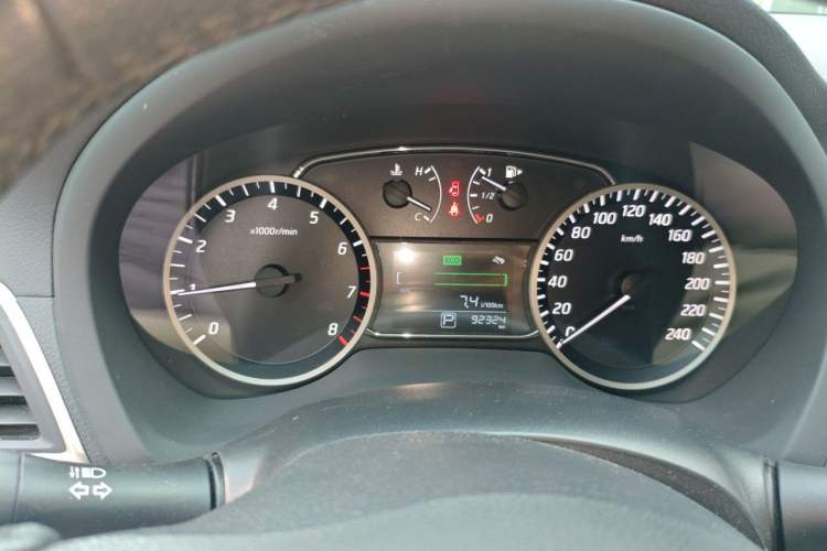 Used Nissan Sylphy 2018 1.6XV CVT Deluxe Edition Instrument Cluster