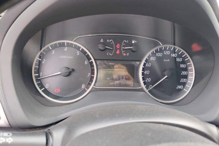 Used Nissan Sylphy 2018 1.6XV CVT Deluxe Edition Instrument Cluster