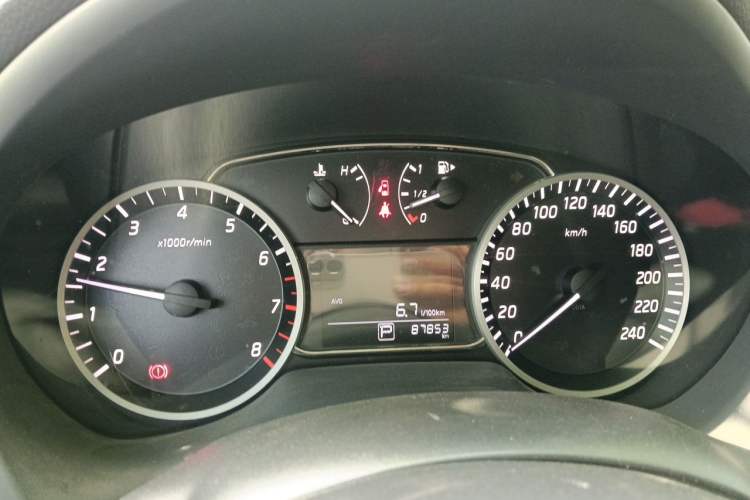 Used Nissan Sylphy 2018 1.6XV CVT Deluxe Edition Instrument Cluster