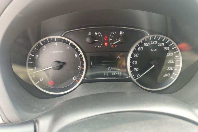 Used Nissan Sylphy 2018 1.6XV CVT Deluxe Edition Instrument Cluster
