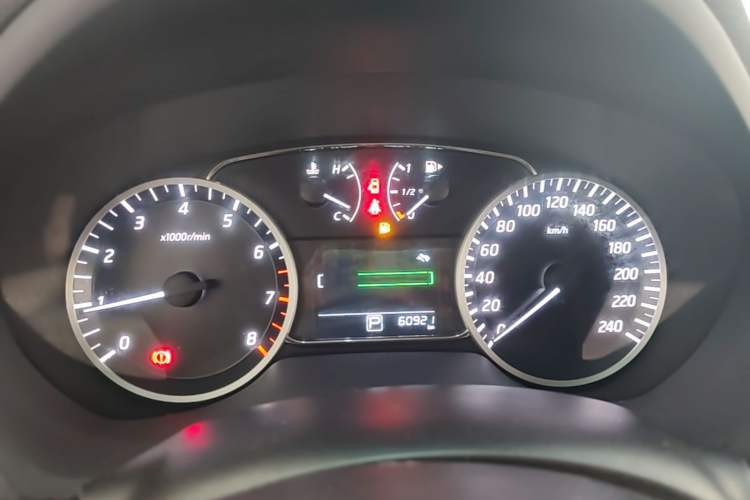 Used Nissan Sylphy 2018 1.6XV CVT Deluxe Edition Instrument Cluster