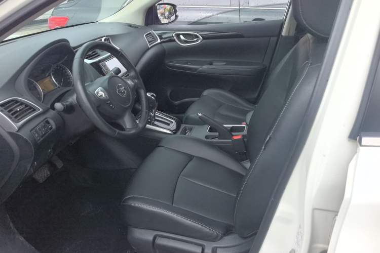 Used Nissan Sylphy 2018 1.6XV CVT Deluxe Edition Interior 1