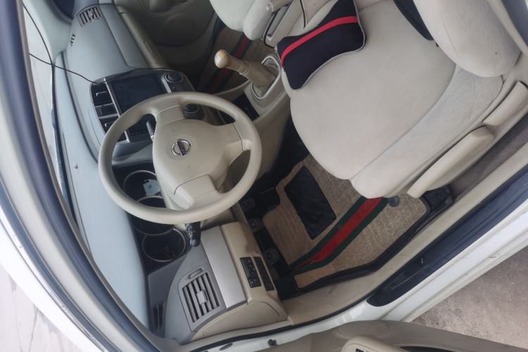 Used Nissan Sylphy 2018 Classic 1.6XE Manual Comfort Edition Interior 1