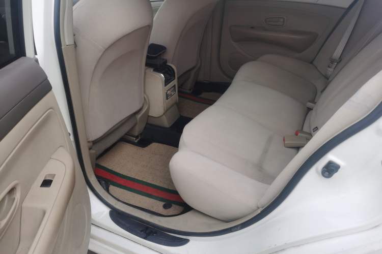 Used Nissan Sylphy 2018 Classic 1.6XE Manual Comfort Edition Interior 3