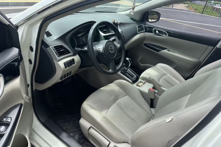 Used Nissan Sylphy 2018 1.6XV CVT Deluxe Edition Interior 4
