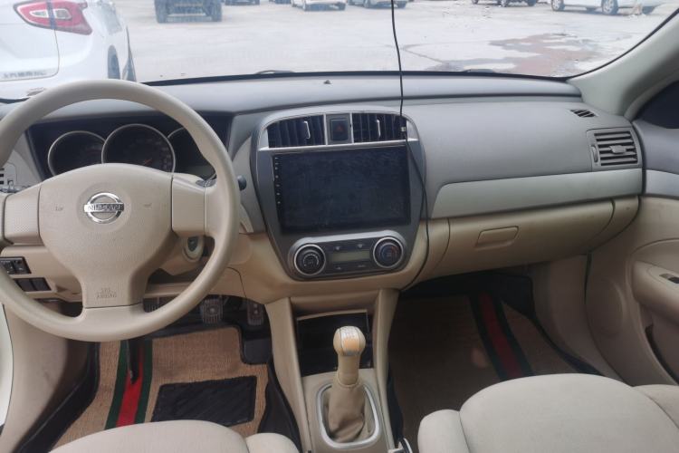 Used Nissan Sylphy 2018 Classic 1.6XE Manual Comfort Edition Interior 4