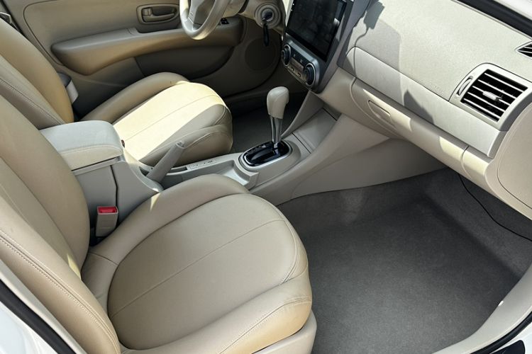 Used Nissan Sylphy 2018 Classic 1.6XE CVT Comfort Edition Interior 4