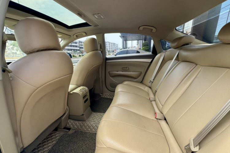 Used Nissan Sylphy 2018 Classic 1.6XE+ CVT Leading Edition Interior 4