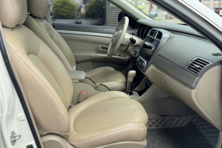 Used Nissan Sylphy 2018 Classic 1.6XE+ CVT Leading Edition Interior 5