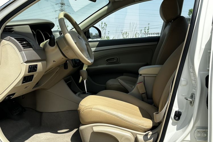 Used Nissan Sylphy 2018 Classic 1.6XE CVT Comfort Edition Interior 8