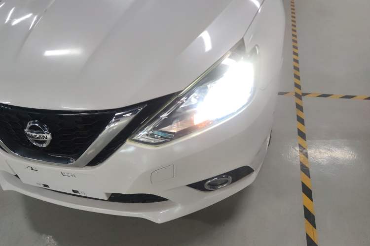 Used Nissan Sylphy 2018 1.6XL Manual Luxury Edition Left Front Headlight