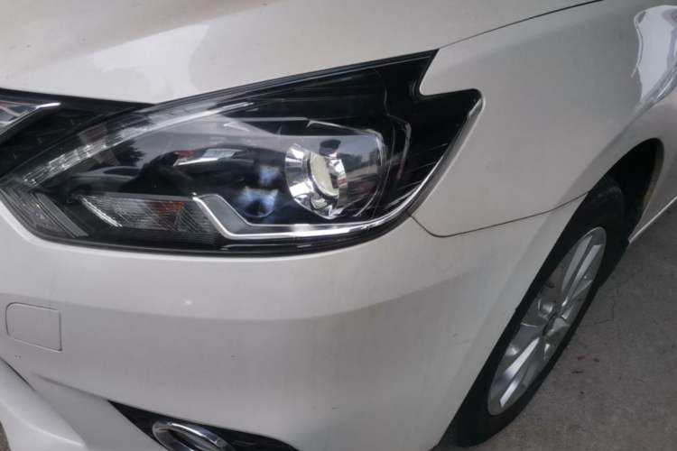Used Nissan Sylphy 2018 1.6XV CVT Deluxe Edition Left Front Headlight