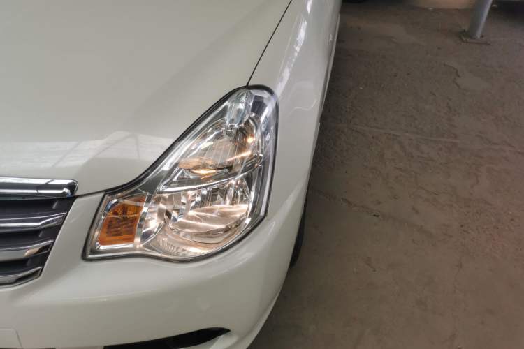 Used Nissan Sylphy 2018 Classic 1.6XE+ Manual Leading Edition Left Front Headlight