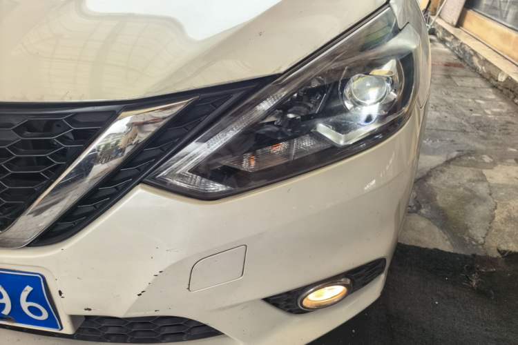 Used Nissan Sylphy 2018 1.6XV CVT Deluxe Edition Left Front Headlight