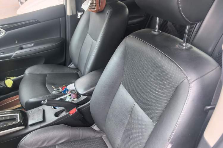 Used Nissan Sylphy 2018 1.6XV CVT Deluxe Edition Left Front Seat