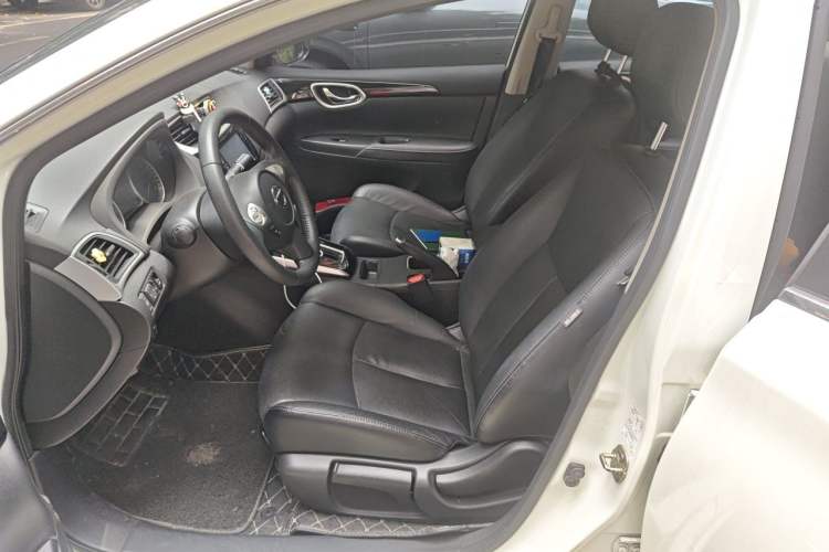 Used Nissan Sylphy 2018 1.6XV CVT Deluxe Edition Left Front Seat