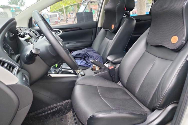 Used Nissan Sylphy 2018 1.6XV CVT Deluxe Edition Left Front Seat