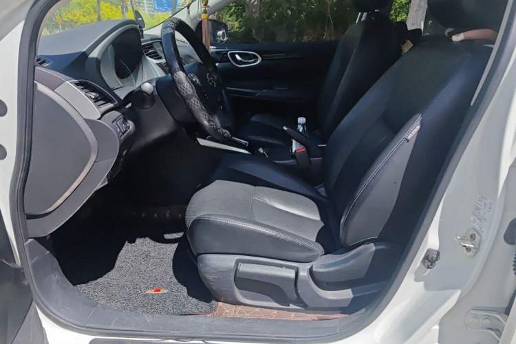 Used Nissan Sylphy 2018 1.6XV CVT Deluxe Edition Left Front Seat